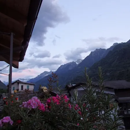San Carlo Lägenhet Chiavenna